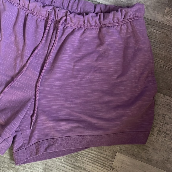 PINK Victoria's Secret Women's Purple Shorts medium - Picture 3 of 7